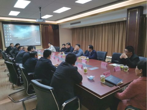 阜陽(yáng)市、潁上縣各級(jí)領(lǐng)導(dǎo)一行蒞臨公司考察調(diào)研